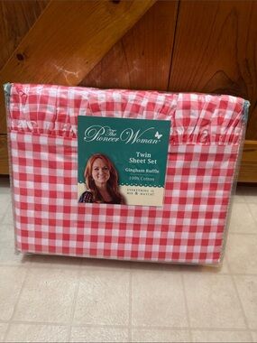 The Pioneer Woman Red & White Gingham Twin Sheet Set with Ruffle